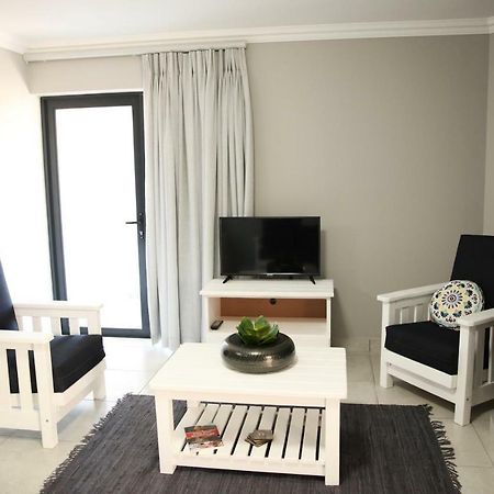 Mari-Amor Self-Catering Apartments 모젤베이 외부 사진
