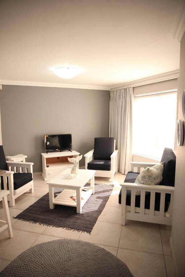 Mari-Amor Self-Catering Apartments 모젤베이 외부 사진