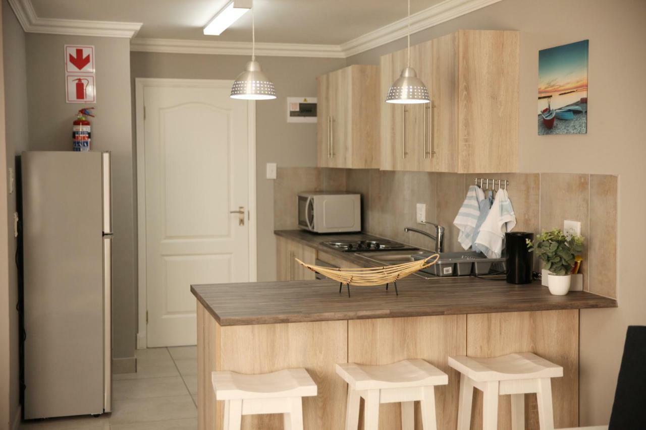 Mari-Amor Self-Catering Apartments 모젤베이 외부 사진