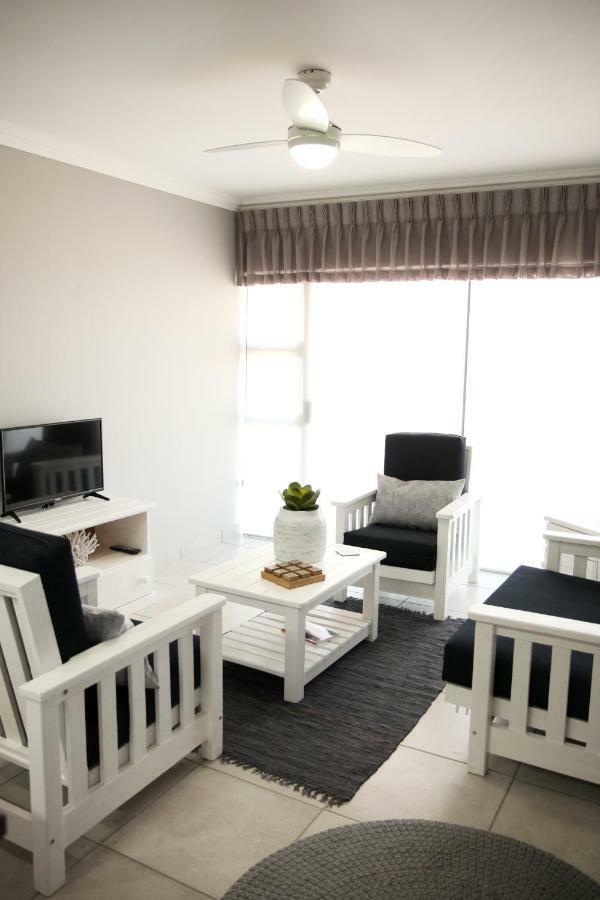 Mari-Amor Self-Catering Apartments 모젤베이 외부 사진