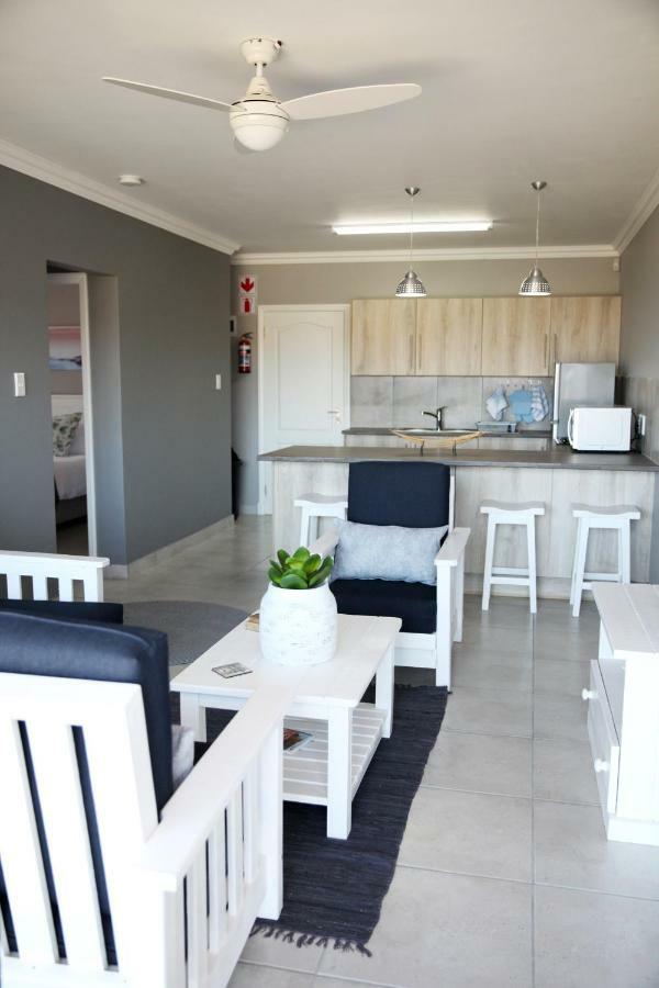 Mari-Amor Self-Catering Apartments 모젤베이 외부 사진