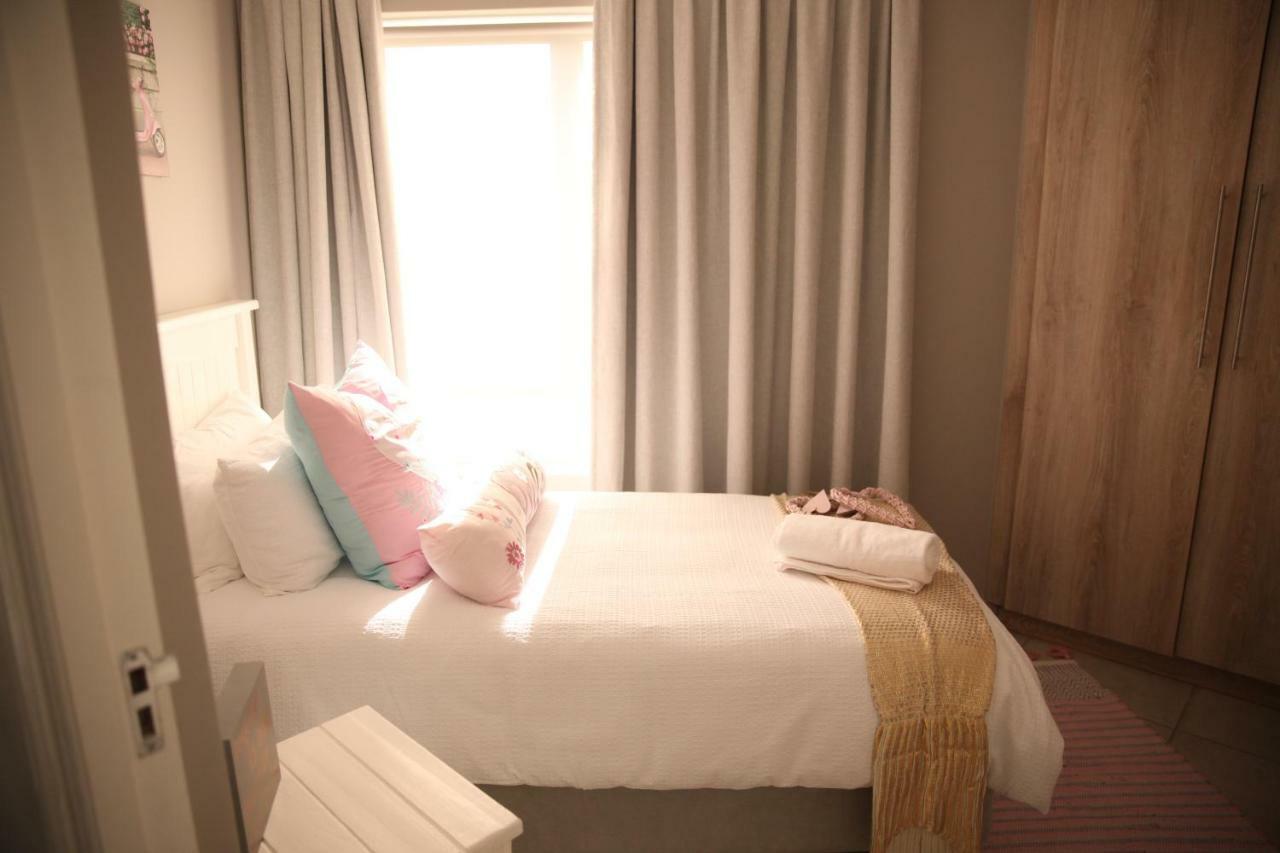 Mari-Amor Self-Catering Apartments 모젤베이 외부 사진