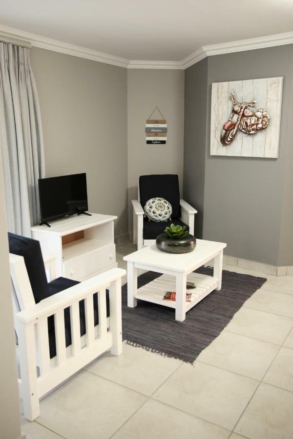Mari-Amor Self-Catering Apartments 모젤베이 외부 사진